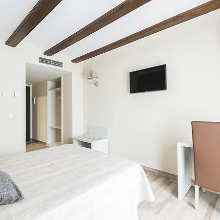 Hotel Atiana Albarracin Exterior photo
