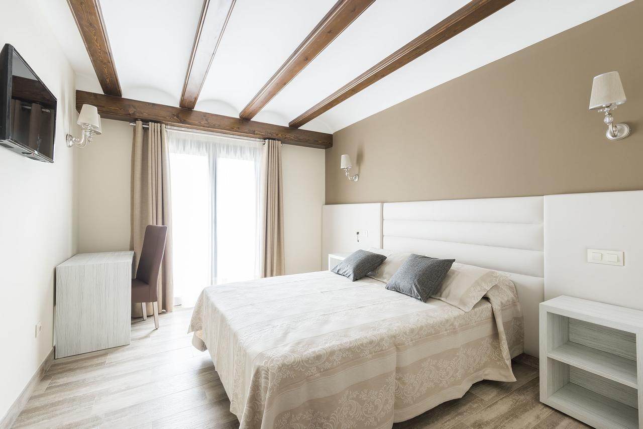 Hotel Atiana Albarracin Exterior photo