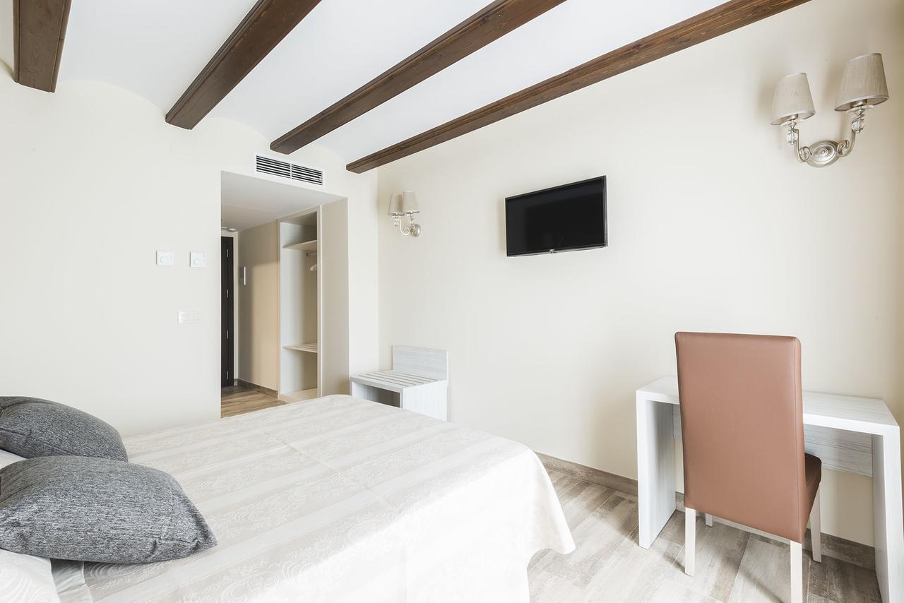 Hotel Atiana Albarracin Exterior photo